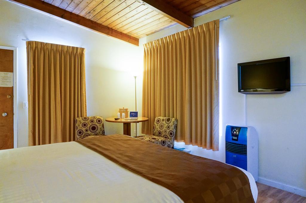 Pacific Crest Hotel سانتا باربارا الغرفة الصورة