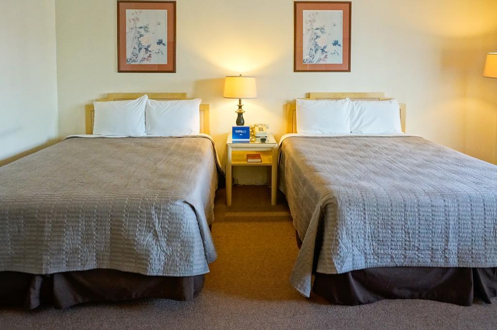 Pacific Crest Hotel سانتا باربارا الغرفة الصورة