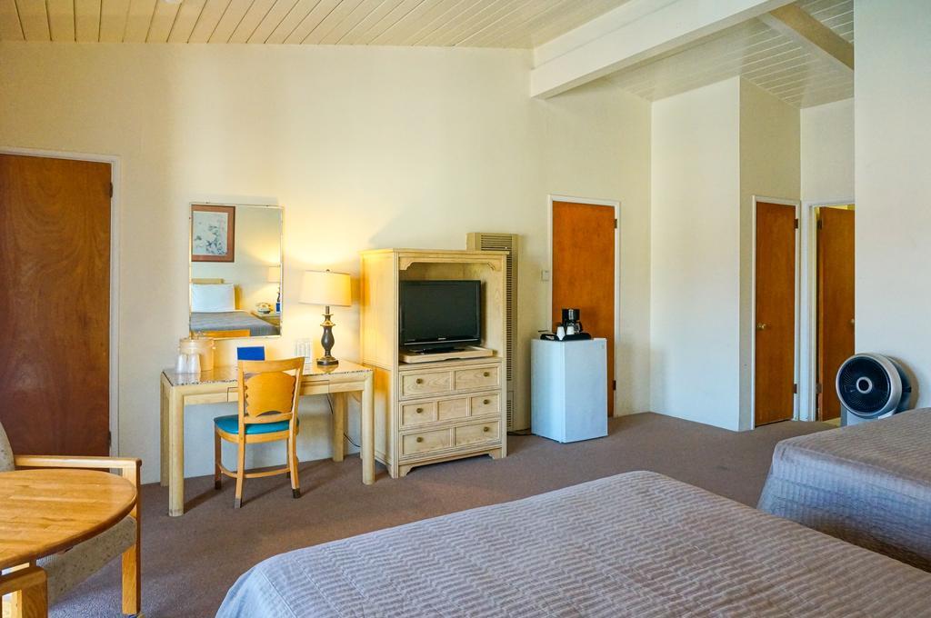 Pacific Crest Hotel سانتا باربارا الغرفة الصورة