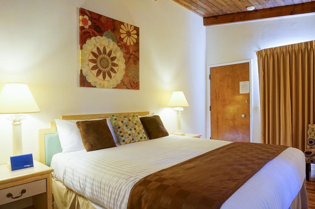 Pacific Crest Hotel سانتا باربارا الغرفة الصورة