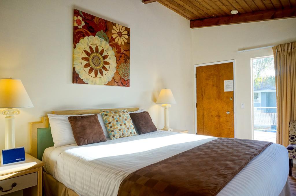 Pacific Crest Hotel سانتا باربارا الغرفة الصورة